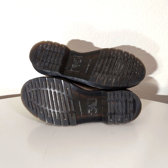 Dr. Martens Page Mix Beige Canvas Lace Up Boots - Picture 5 of 16